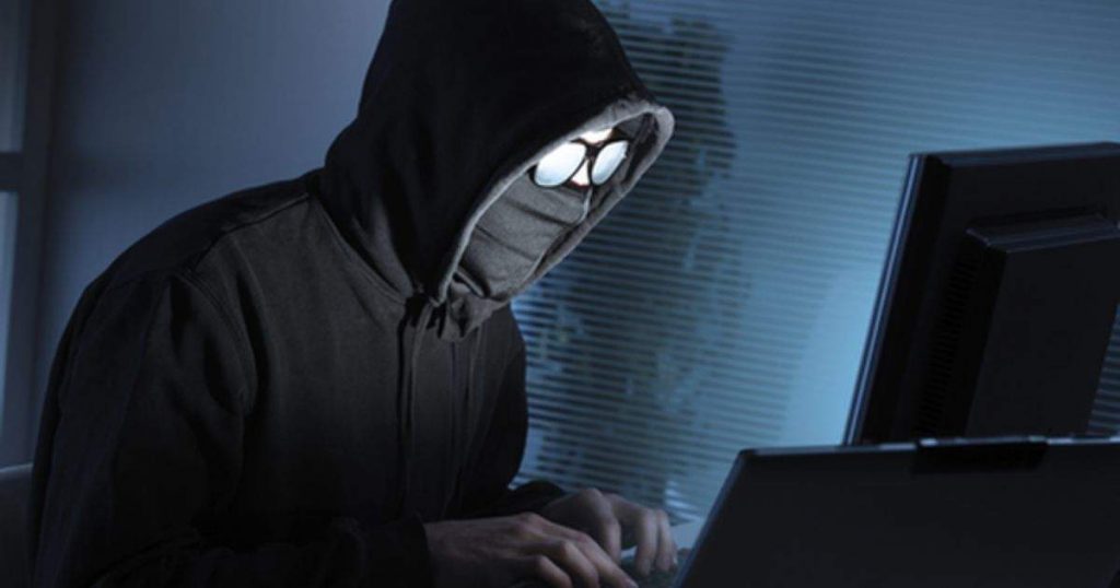 Bức Xúc Truyện Dở, Hacker Hack Tài Khoản Rồi Sửa Giùm Luôn Cốt Truyện, Tác Giả Phải Vừa Xin Lỗi Vừa Cảm Ơn 1