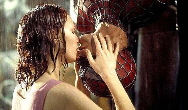 Có một lời nguyền Spider-Man 3 đời đều dính: Ai rồi cũng phải phim giả tình thật với bạn diễn, Tom Holland - Zendaya đã là sến đỉnh cao? - Ảnh 1.