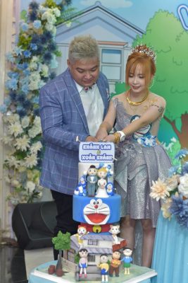 Đám cưới đặc biệt của cặp đôi fan cuồng truyện tranh Doraemon - Ảnh 1.