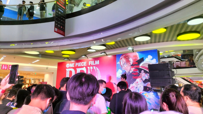 Luffy cao 7m có mặt trong buổi ra mắt One Piece Film: Red tại thành phố Hồ Chí Minh!