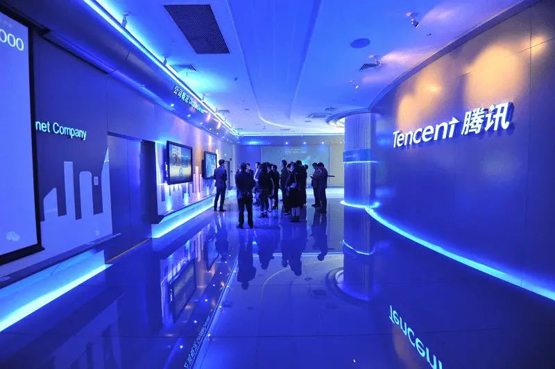 Tencent gặp khó ở thị trường game Trung Quốc, phải tìm cách mở rộng ra nước ngoài.