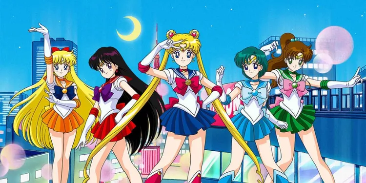 Sailor Moon (Kanzenban) Thủy thủ mặt trăng có sức mạnh thiên thể