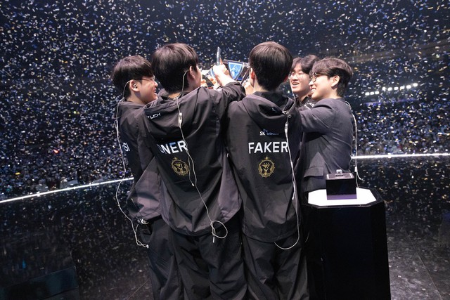 T1 không chỉ là "LPL Slayer" mà họ thực sự rất có duyên với CKTG