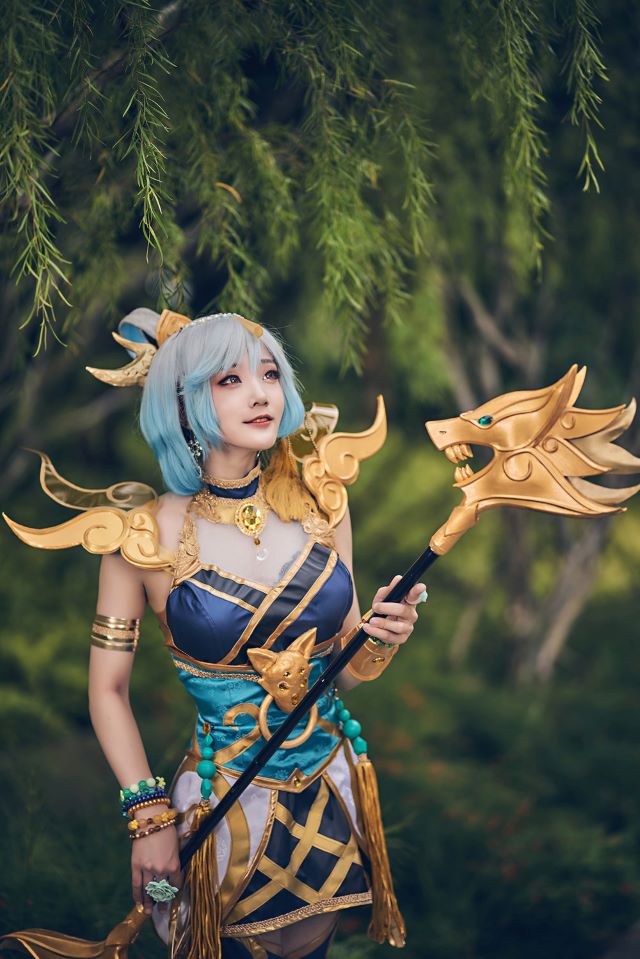 1681681522Cosplay Lux 2