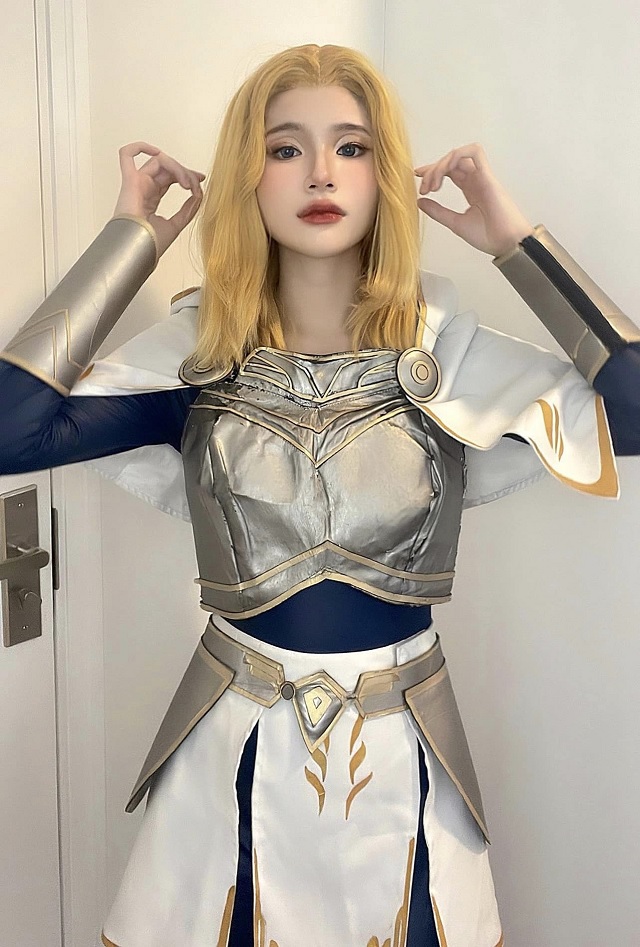 cung lam quen voi mao hie nu cosplayer la sinh vien truong rmit 18 .3326