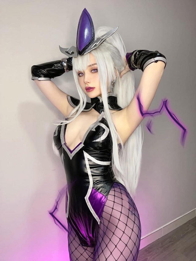 cung lam quen voi mao hie nu cosplayer la sinh vien truong rmit 19 .0282