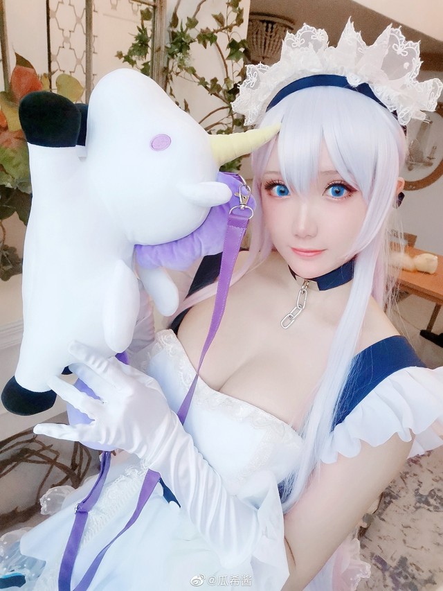 Gái xinh thì ai cũng thích, nhưng xinh như Belfast phiên bản cosplay nóng bỏng thế này thì ai mà chịu được - Ảnh 19.