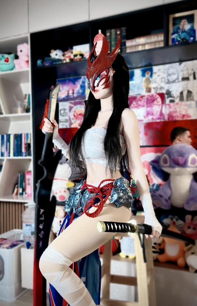 Ngắm màn Cosplay Yone từ khâu chuẩn bị đến khi hoá thân