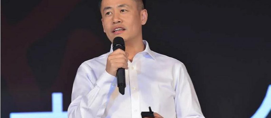 Thượng Tấn, cựu Phó chủ tịch Xiaomi.